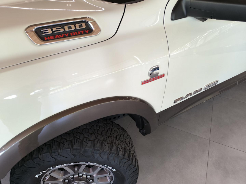 Foto do veículo RAM 3500  LONGHORN 6.7D 2022 73.209 KM 379.000,00