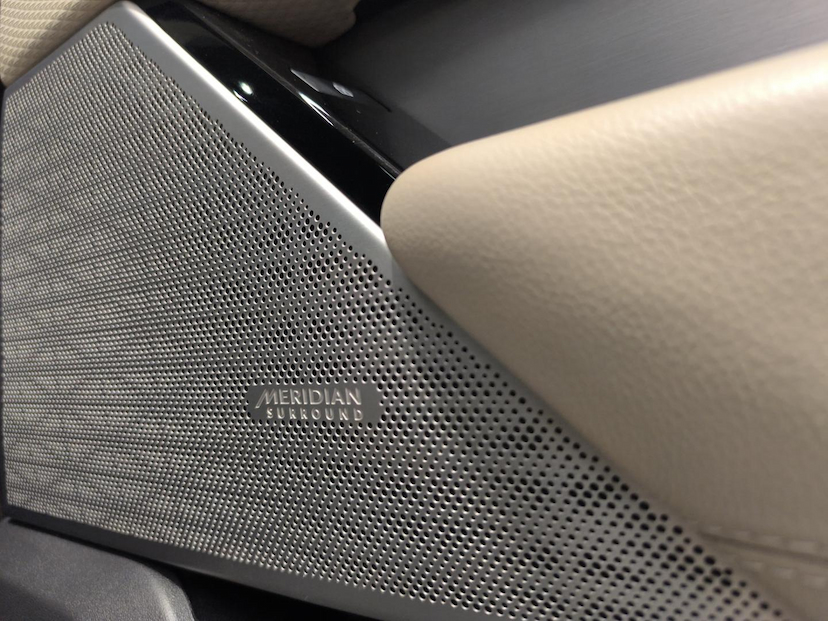 Foto do veículo LAND ROVER RANGE ROVER VELAR P340 SE RDYN 2021 41.734 KM 329.000,00