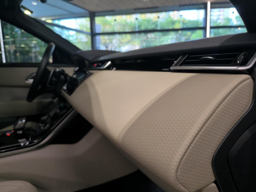 Foto do veículo LAND ROVER RANGE ROVER VELAR P340 SE RDYN 2021 41.734 KM 329.000,00
