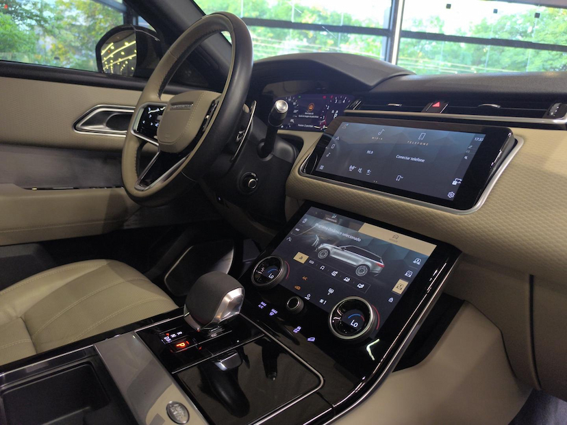 Foto do veículo LAND ROVER RANGE ROVER VELAR P340 SE RDYN 2021 41.734 KM 329.000,00