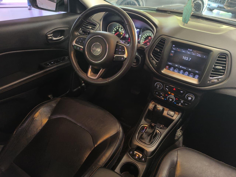 Foto do veículo JEEP COMPASS  LONGITUDE F 2018 94.300 KM 85.000,00