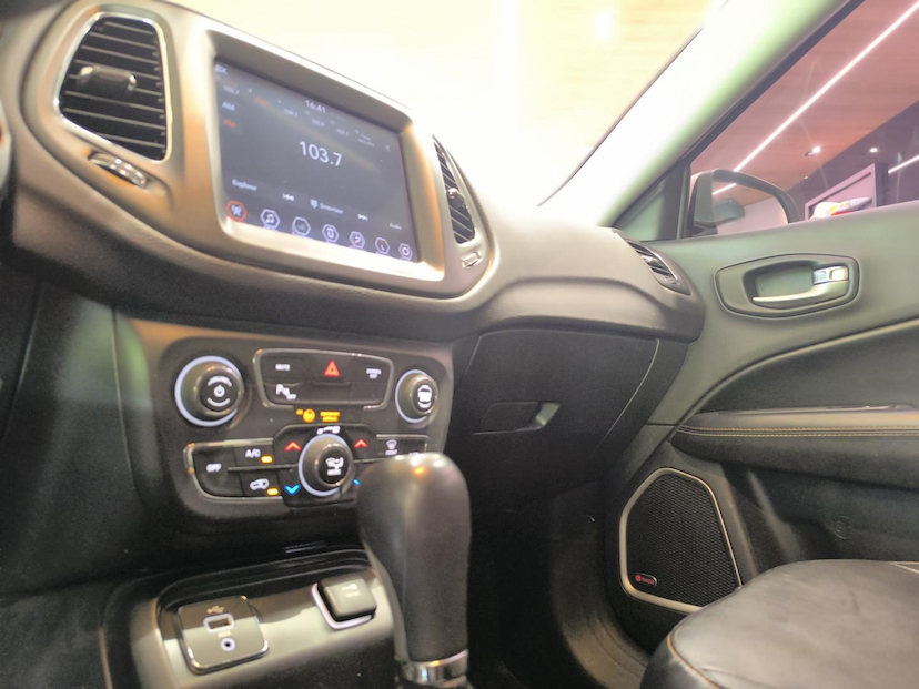 Foto do veículo JEEP COMPASS  LONGITUDE F 2018 94.300 KM 85.000,00