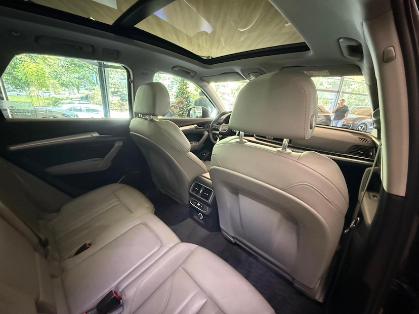 Foto do veículo AUDI Q5  2.0TFSI 2018 42.392 KM 159.000,00
