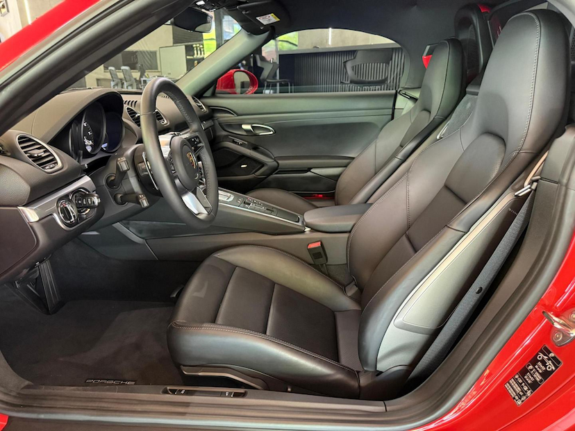 Foto do veículo PORSCHE BOXSTER  2024 2.890 KM 595.000,00