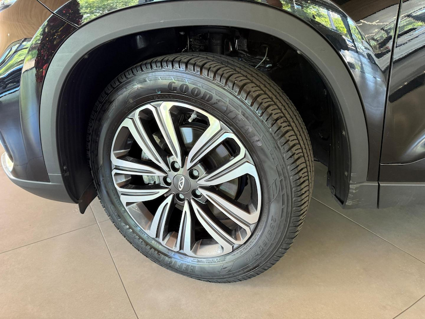 Foto do veículo CAOA CHERY TIGGO 8  16TA 2024 14.588 KM 158.000,00
