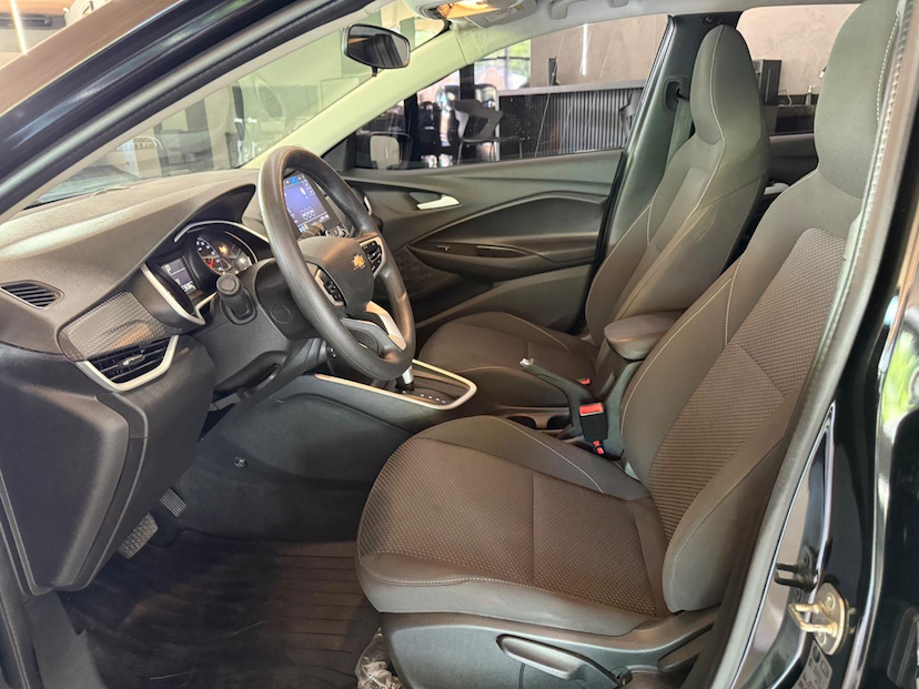 Foto do veículo CHEVROLET ONIX  PLUS 10TAT LT1 2025 46.119 KM 95.000,00