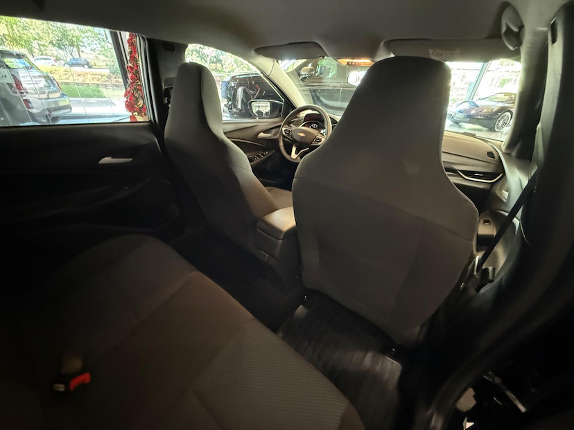 Foto do veículo CHEVROLET ONIX  PLUS 10TAT LT1 2025 46.119 KM 95.000,00