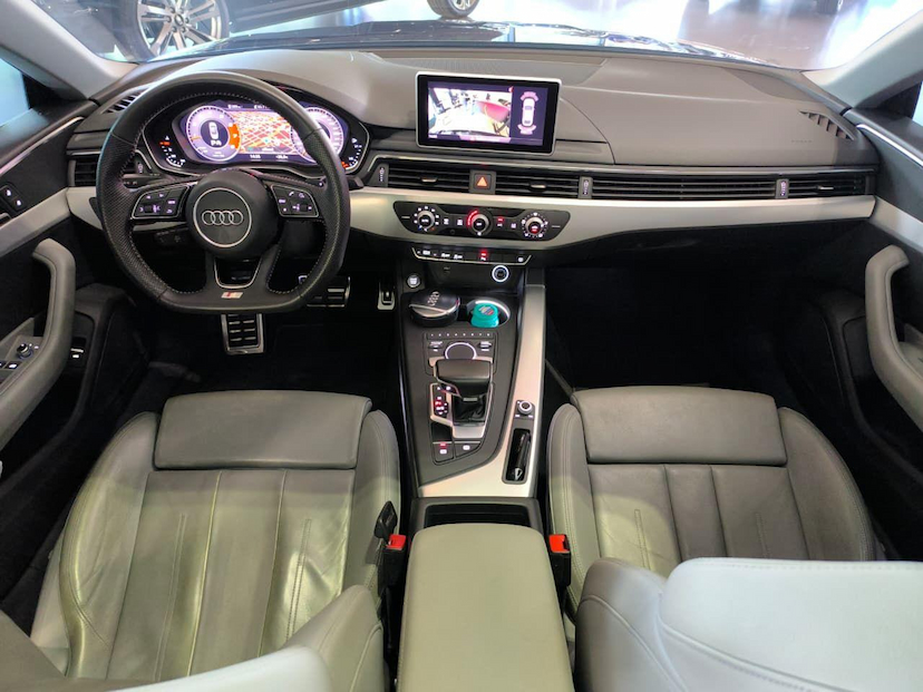 Foto do veículo AUDI A5  SPB 2.0TFSI 2018 52.696 KM 169.000,00