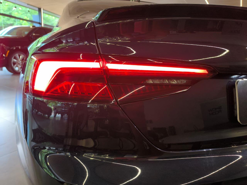 Foto do veículo AUDI A5  SPB 2.0TFSI 2018 52.696 KM 169.000,00