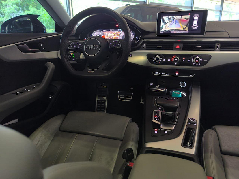 Foto do veículo AUDI A5  SPB 2.0TFSI 2018 52.696 KM 169.000,00