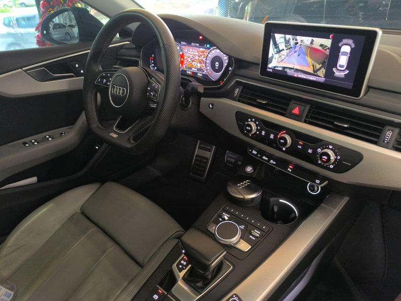 Foto do veículo AUDI A5  SPB 2.0TFSI 2018 52.696 KM 169.000,00