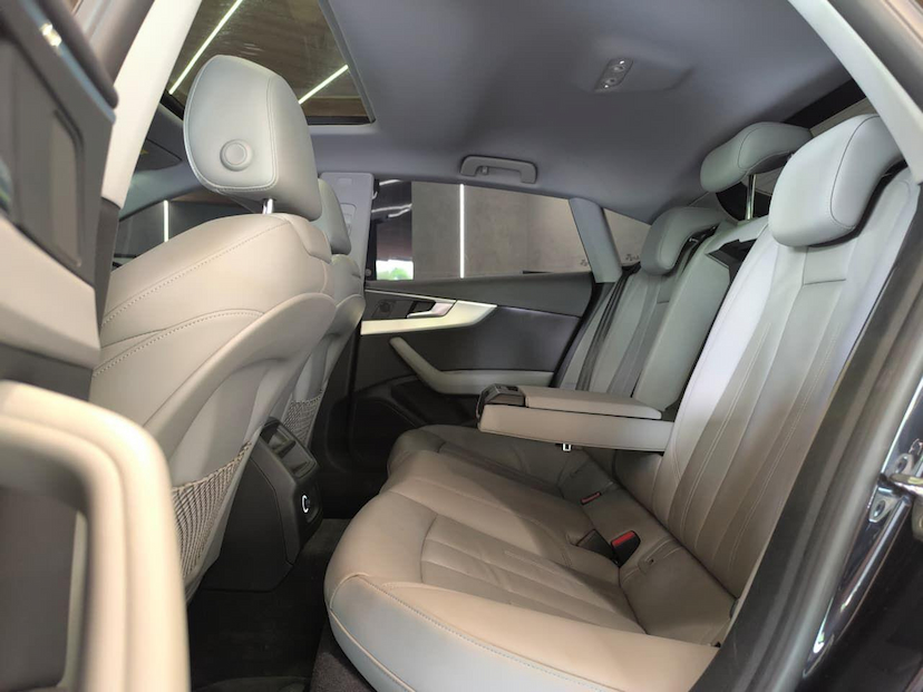 Foto do veículo AUDI A5  SPB 2.0TFSI 2018 52.696 KM 169.000,00