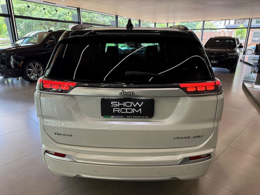 Foto do veículo JEEP COMMANDER  OVR TD380 2023 29.388 KM 190.000,00