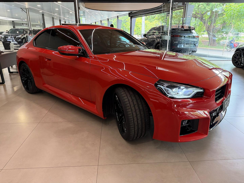 Foto do veículo BMW M2  COUPE 2024 15.000 KM 530.000,00