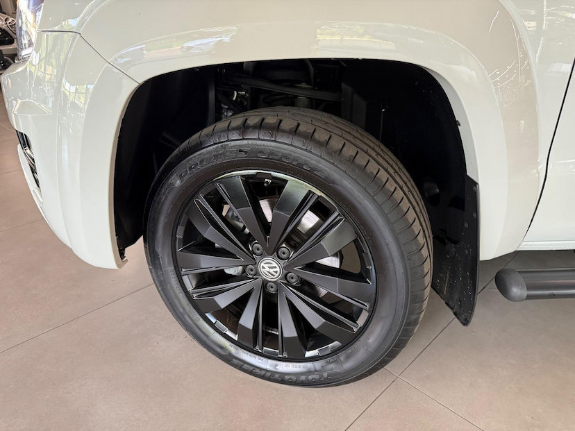 Foto do veículo VOLKSWAGEN AMAROK  V6 EXTREME 2024 48.700 KM 259.000,00