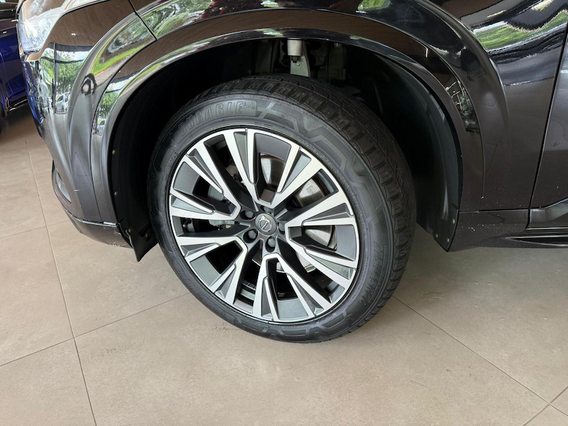 Foto do veículo VOLVO XC90  T6 MOMENTUM 2021 56.084 KM 240.000,00