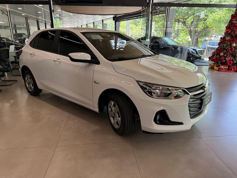 Foto do veículo CHEVROLET ONIX  10MT HB 2025 38.942 KM 70.000,00
