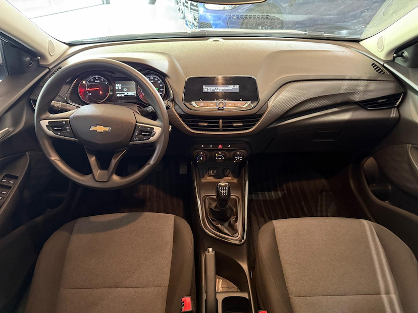 Foto do veículo CHEVROLET ONIX  10MT HB 2025 38.942 KM 70.000,00