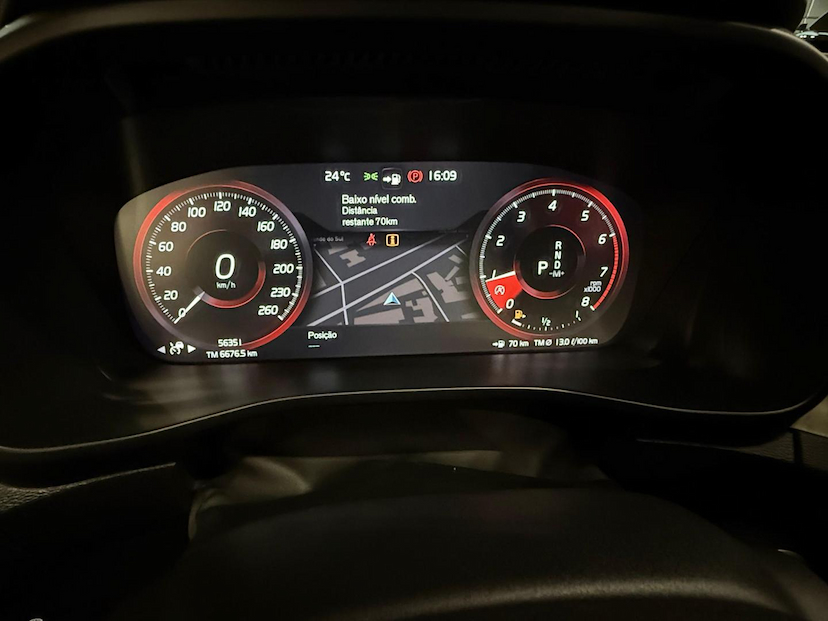 Foto do veículo VOLVO XC40  T4 INSCRIPT 2020 56.351 KM 165.000,00