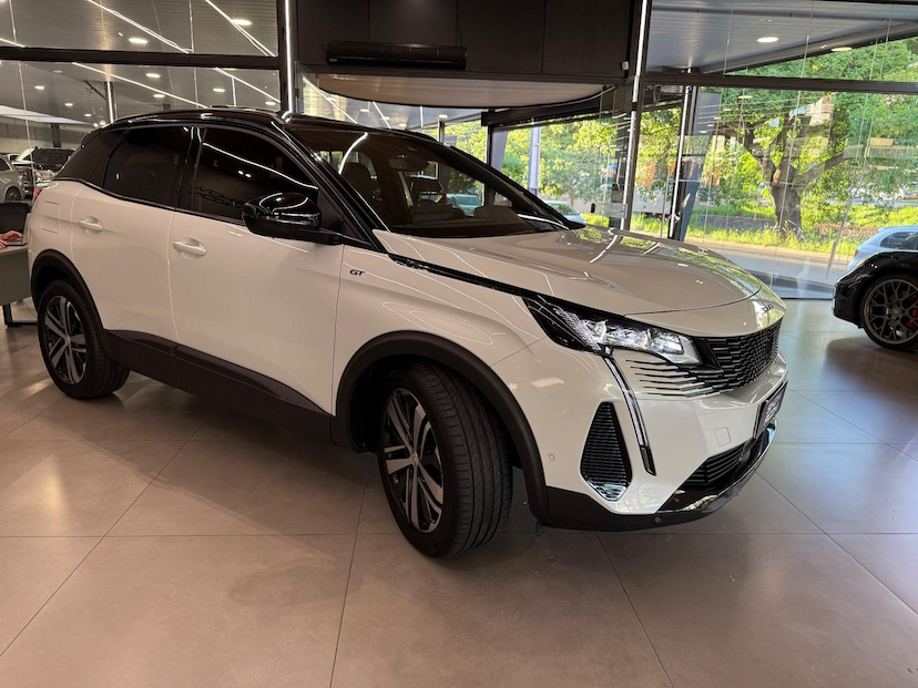 Foto do veículo PEUGEOT 3008  GT PACK A 2023 15.800 KM 175.000,00