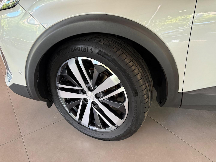 Foto do veículo PEUGEOT 3008  GT PACK A 2023 15.800 KM 175.000,00