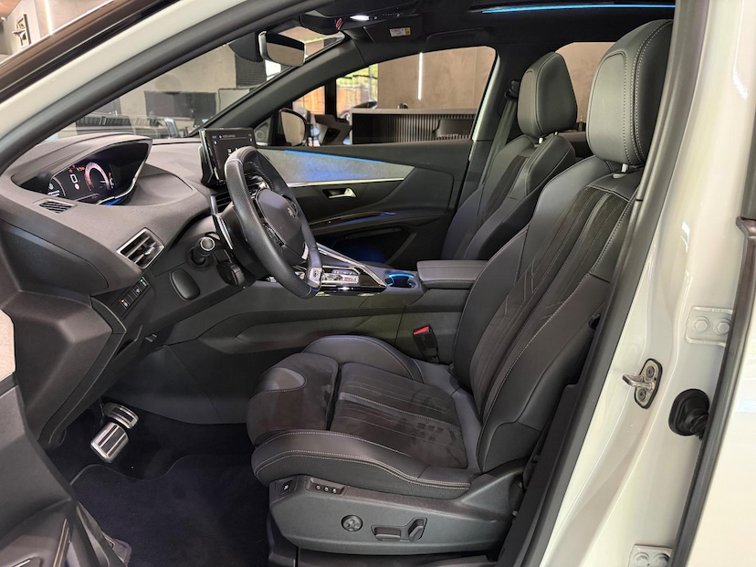 Foto do veículo PEUGEOT 3008  GT PACK A 2023 15.800 KM 175.000,00