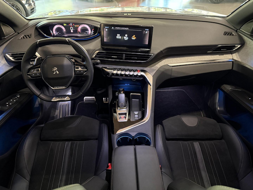 Foto do veículo PEUGEOT 3008  GT PACK A 2023 15.800 KM 175.000,00