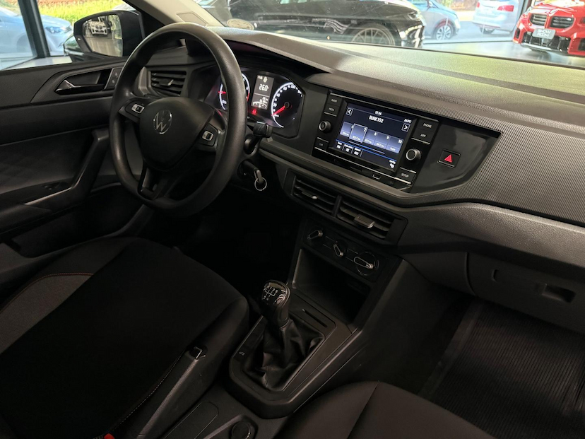 Foto do veículo VOLKSWAGEN POLO  TRACK MA 2024 66.186 KM 70.000,00
