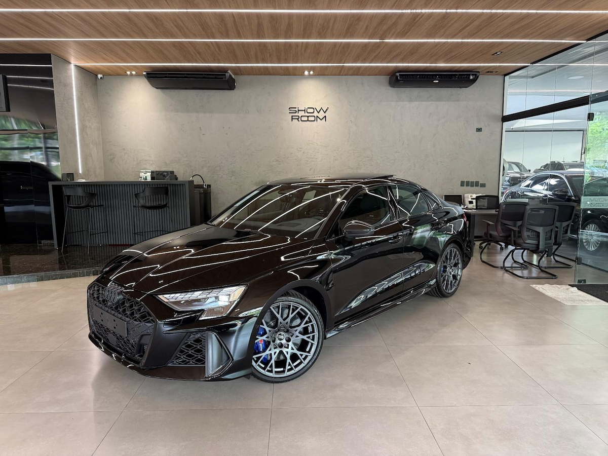 Foto do veículo AUDI RS3  SEDAN TRACK 2.5 TFSI QUATTRO S-TRONIC 2025/2026 0 KM R$ 699.000,00