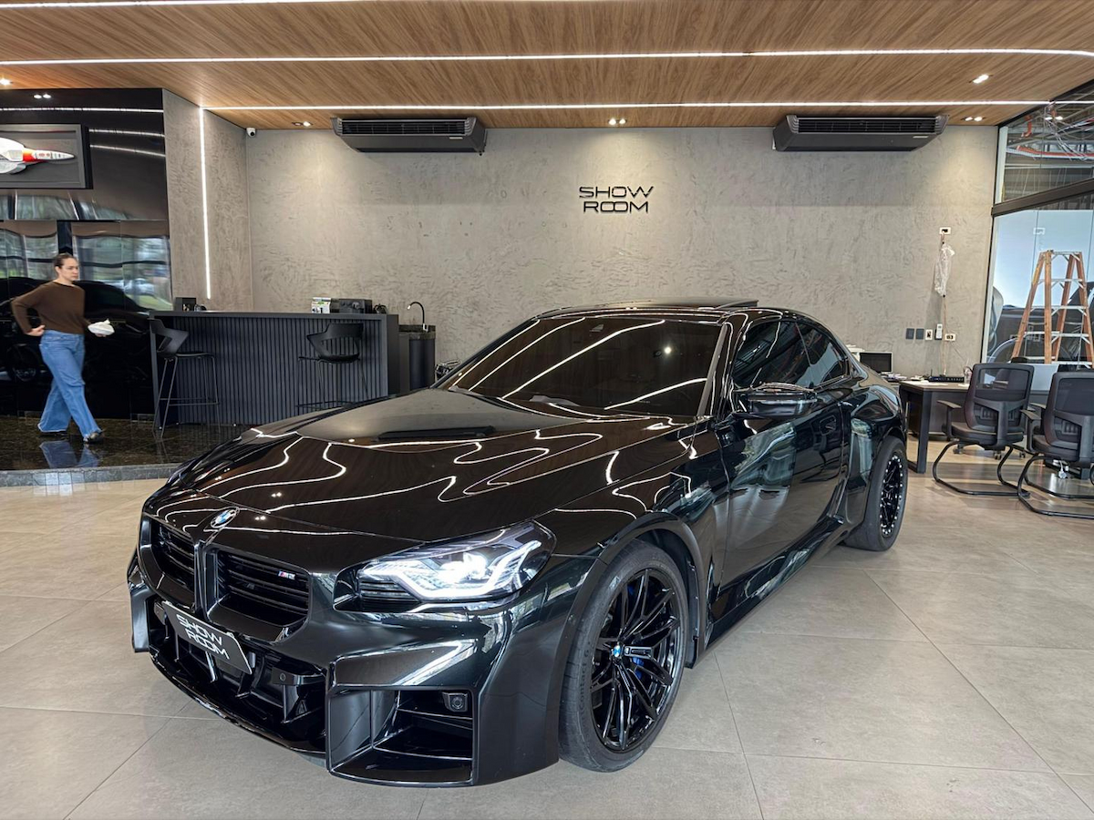 Foto do veículo BMW M2  COUPE 2023/2024 9.700 KM R$ 625.000,00
