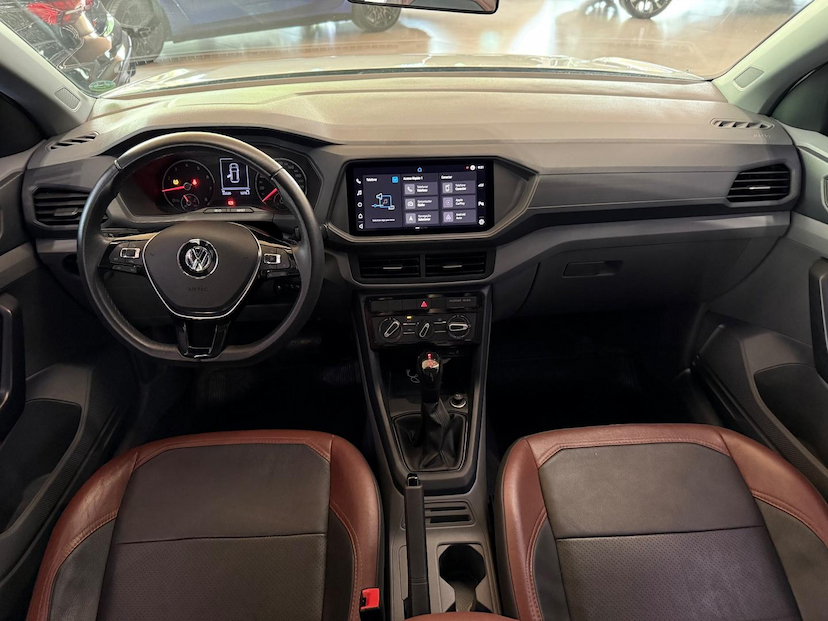 Foto do veículo VOLKSWAGEN T-CROSS T CROSS TSI AD 2021 33.320 KM 98.000,00