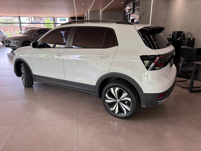 Foto do veículo VOLKSWAGEN T-CROSS T CROSS TSI AD 2021 33.320 KM 98.000,00