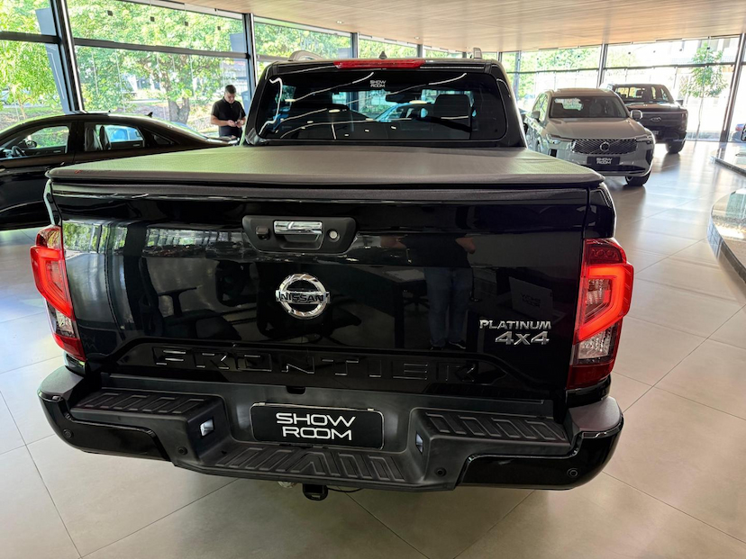 Foto do veículo NISSAN FRONTIER  PLT 2023 71.150 KM 180.000,00