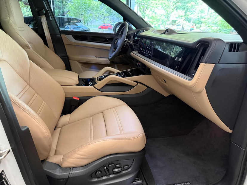 Foto do veículo PORSCHE CAYENNE  PHEV 2024 26.084 KM 799.000,00