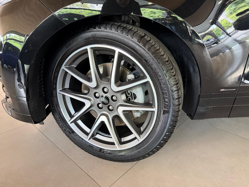 Foto do veículo LAND ROVER RANGE ROVER VELAR P340 SE RDYN 2021 18.447 KM 379.000,00