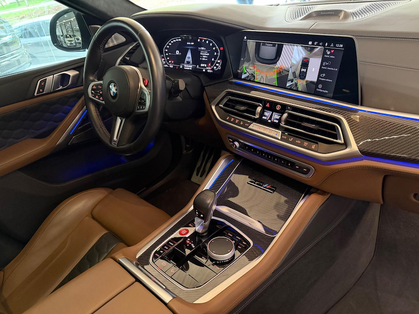 Foto do veículo BMW X6  M COMPETITION 2022 7.070 KM 699.000,00