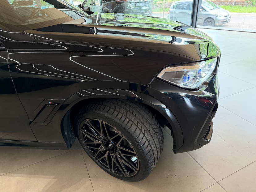 Foto do veículo BMW X6  M COMPETITION 2022 7.070 KM 699.000,00