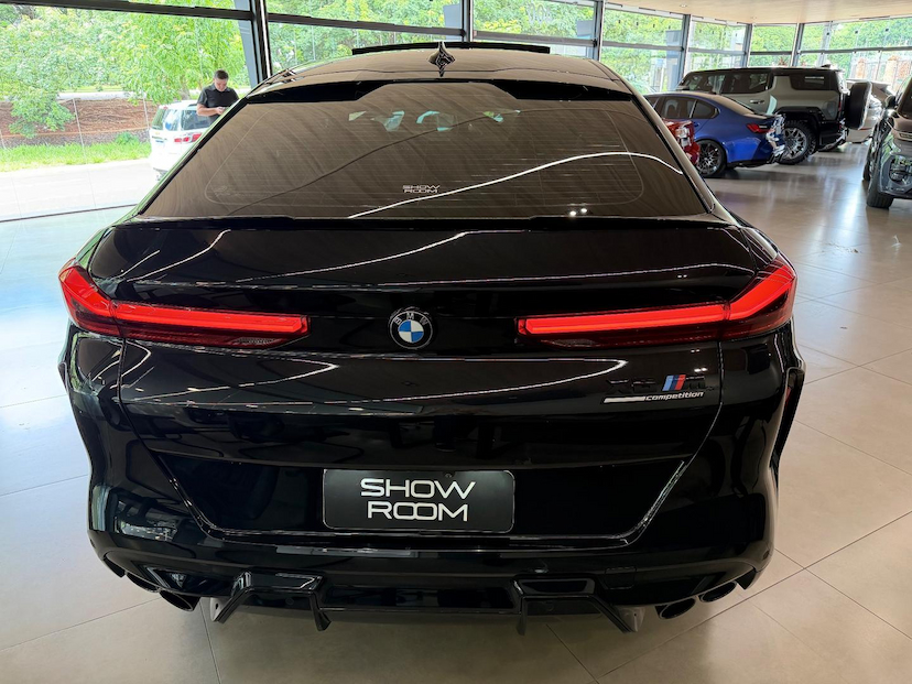 Foto do veículo BMW X6  M COMPETITION 2022 7.070 KM 699.000,00
