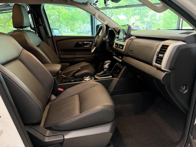 Foto do veículo MITSUBISHI TRITON  HPE 2.4 4X4 TB DIESEL AUT 2026 9.200 KM 275.000,00