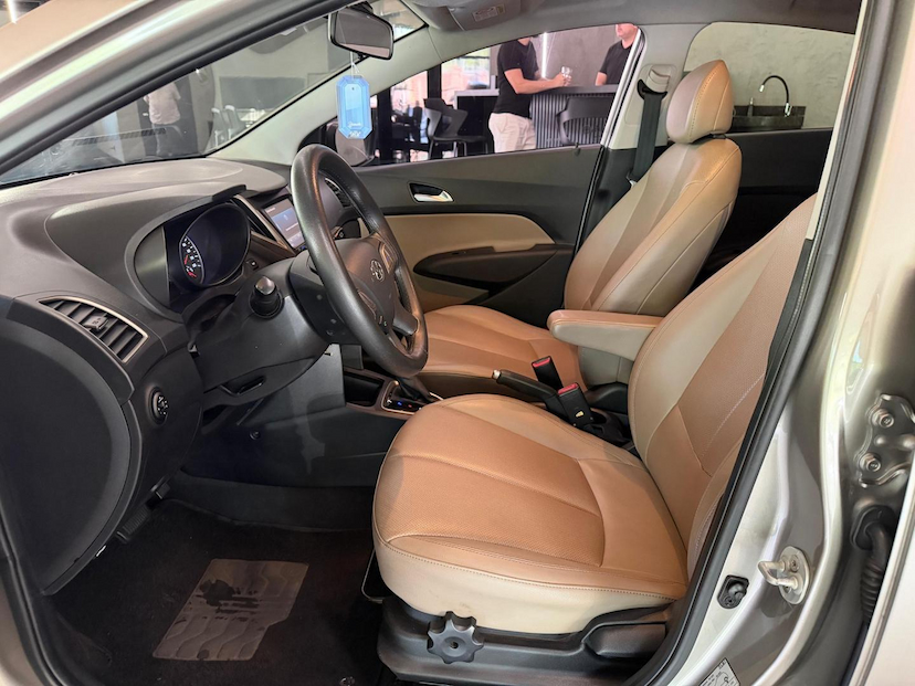 Foto do veículo HYUNDAI HB20  1 MILLION 1.6 FLEX 16V AUT. 4P 2019 70.100 KM 67.000,00