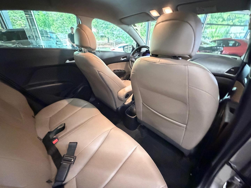 Foto do veículo HYUNDAI HB20  1 MILLION 1.6 FLEX 16V AUT. 4P 2019 70.100 KM 67.000,00