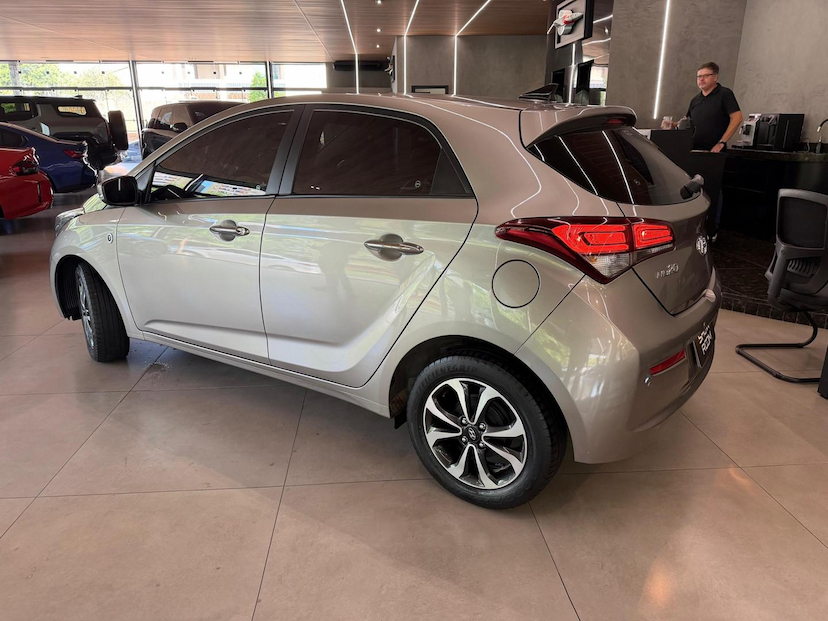 Foto do veículo HYUNDAI HB20  1 MILLION 1.6 FLEX 16V AUT. 4P 2019 70.100 KM 67.000,00