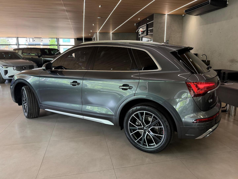 Foto do veículo AUDI Q5  2.0 TFSI 2025 11.744 KM 369.000,00