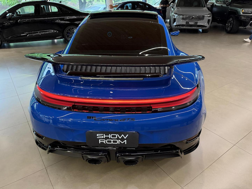 Foto do veículo PORSCHE 911  GTS 2025 3.500 KM 1.160.000,00