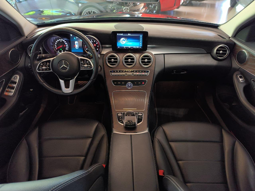 Foto do veículo MERCEDES-BENZ C 180 C180FF 2019 70.500 KM 134.000,00