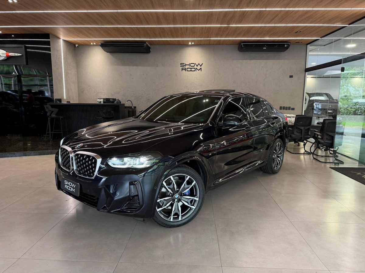 Foto do veículo BMW X4 XDRIVE 30I 2022/2022 42.000 KM R$ 319.000,00