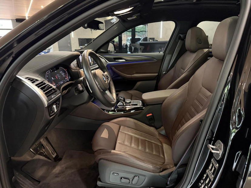 Foto do veículo BMW X4  XDRIVE30I 2025 18.200 KM 399.000,00