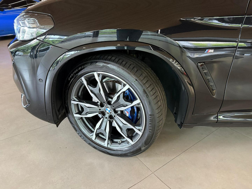 Foto do veículo BMW X4  XDRIVE30I 2025 18.200 KM 399.000,00
