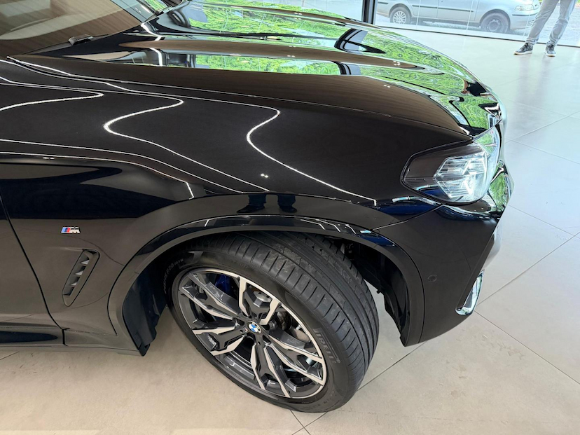 Foto do veículo BMW X4  XDRIVE30I 2025 18.200 KM 399.000,00
