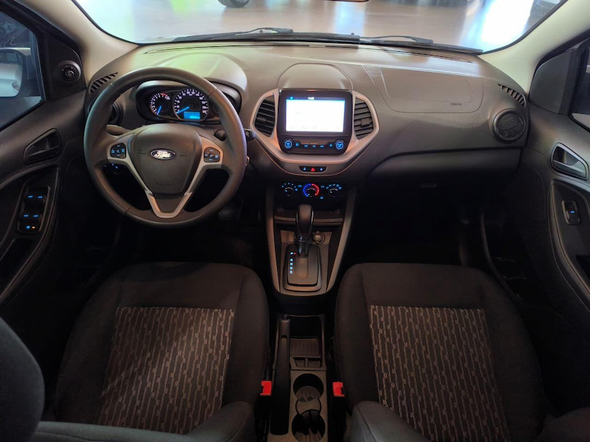 Foto do veículo FORD KA  SE PLUS AT1.5SDC 2021 66.900 KM 66.000,00